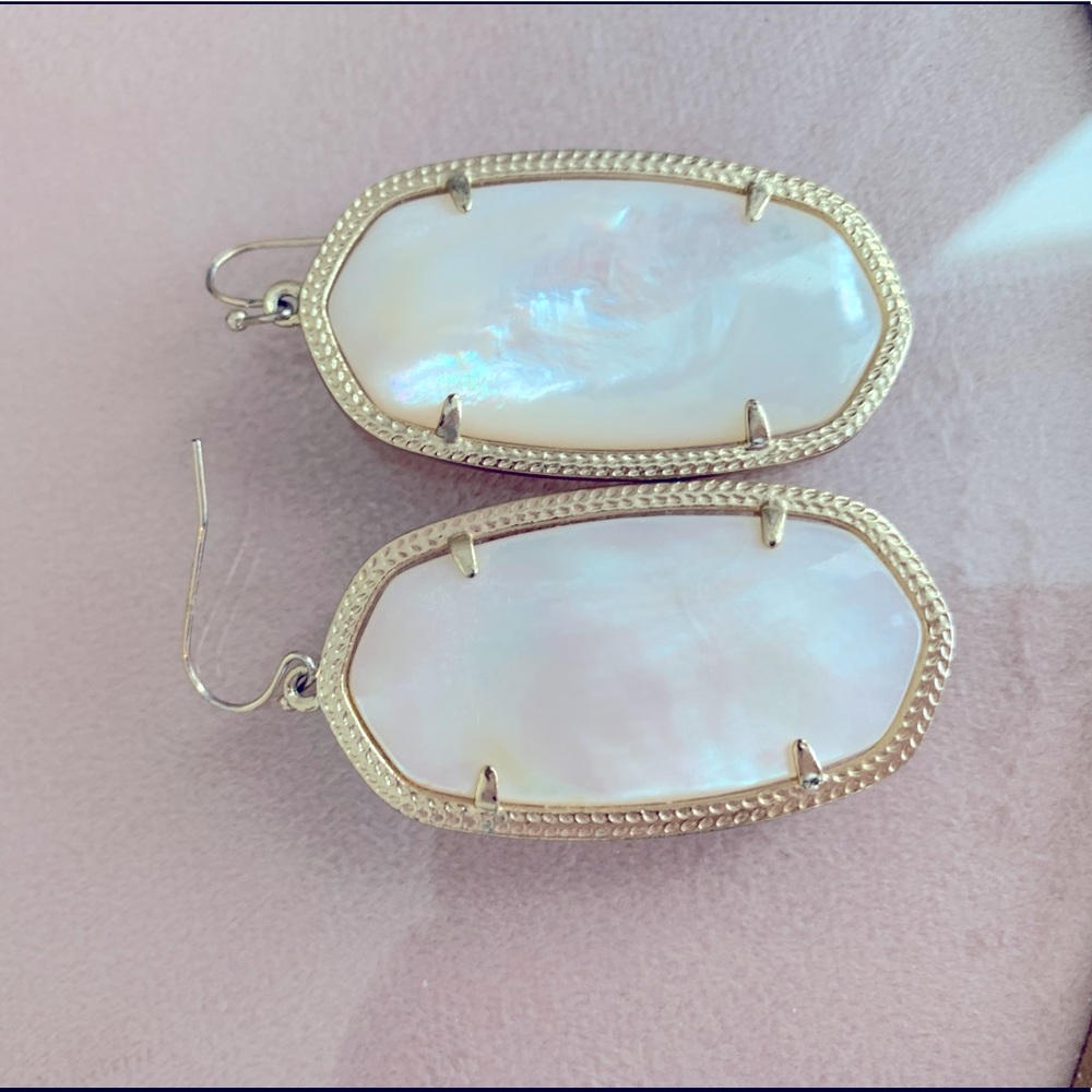 Kendra Scott Danielle Earrings in Ivory Pearl